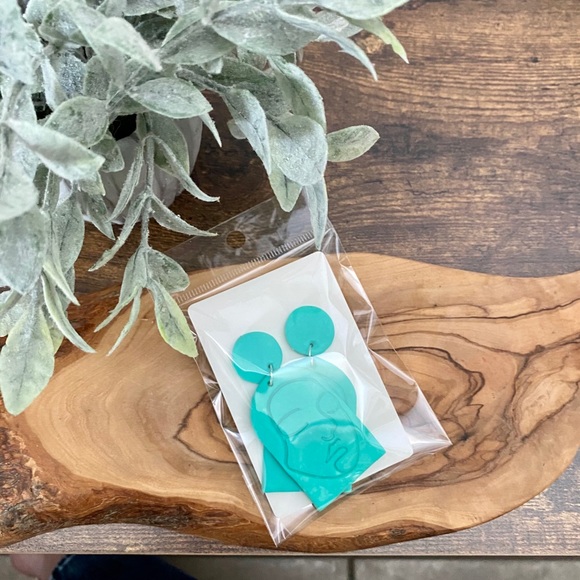 Handmade Abstract Woman’s Face Clay Earrings - Picture 5 of 9